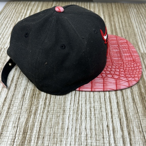 Chicago Bulls Hat - Picture 6 of 9